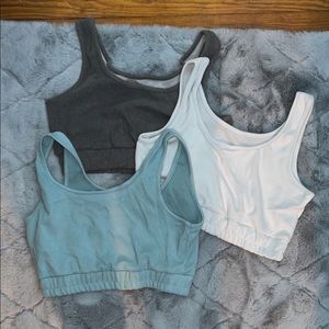 Set of three sports bras!